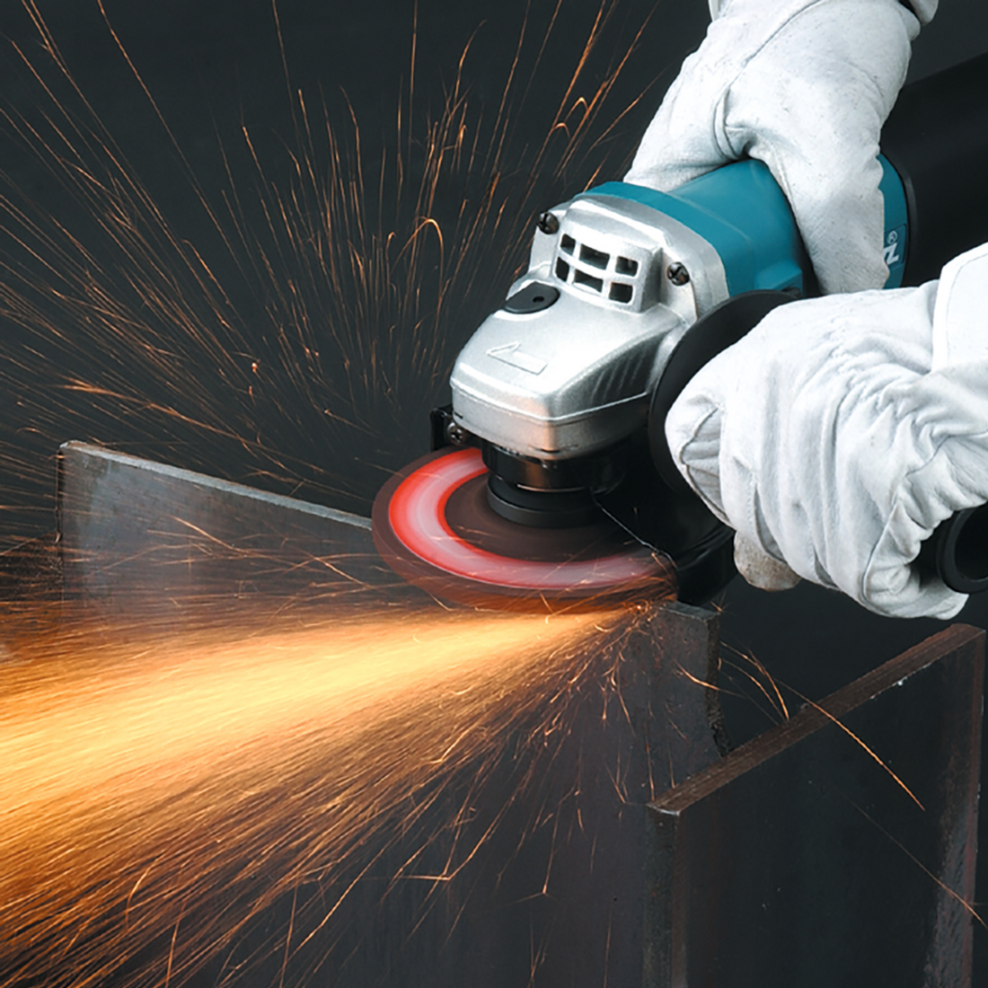 Smerigliatrice angolare Makita 9557HNRGZ