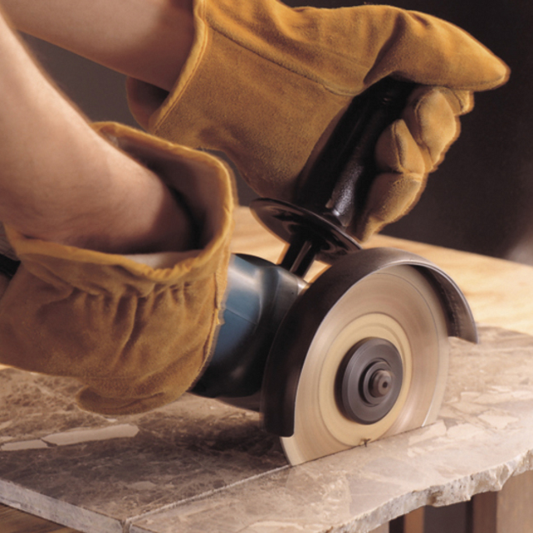 Smerigliatrice angolare Makita GA6040CF