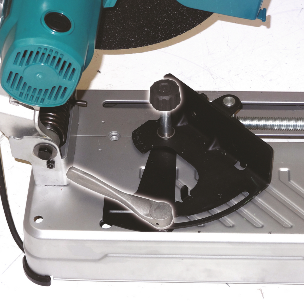 Troncatrice Makita per metallo LW1400